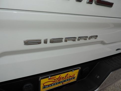Certified 2021 GMC Sierra 1500 SLE w/ Preferred Package image 16