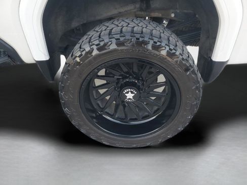 Used 2024 GMC Sierra 3500 Denali Ultimate image 30