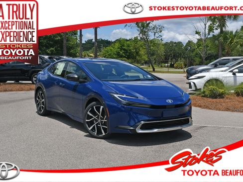 New 2026 Toyota Prius Plug-In Hybrid FWD image 1