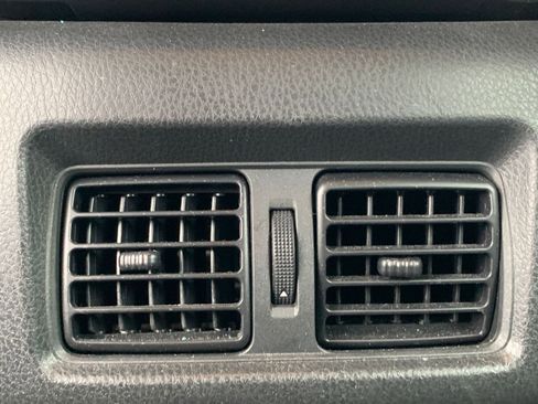 Used 2025 Toyota Camry LE image 23