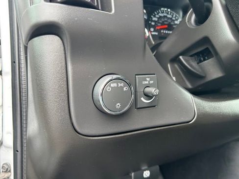 Used 2024 Chevrolet Express 2500 w/ Driver Convenience Package RWD image 15