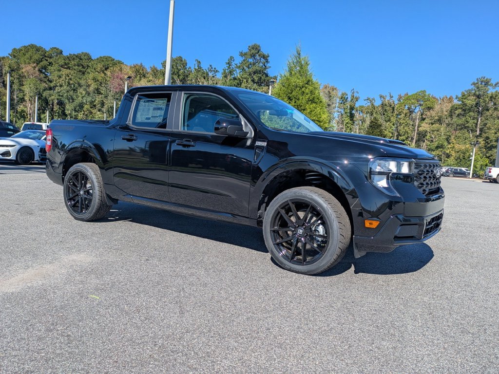 New 2026 Ford Maverick XLT w/ XLT Luxury Package FWD image 2