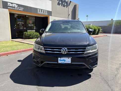 Used 2018 Volkswagen Tiguan S image 9