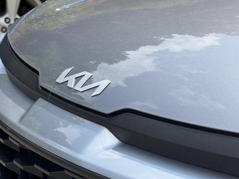 Used 2023 Kia Sportage LX AWD/4WD image 6