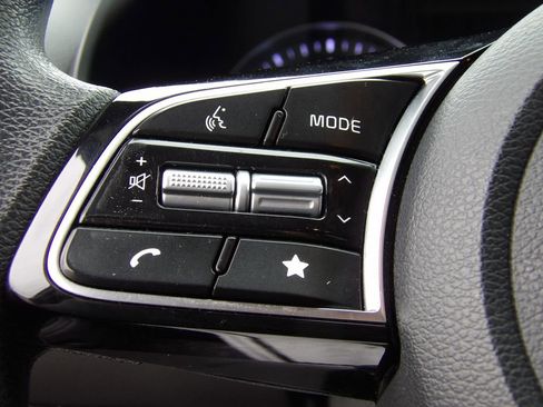 Used 2024 Kia Forte LX FWD image 14