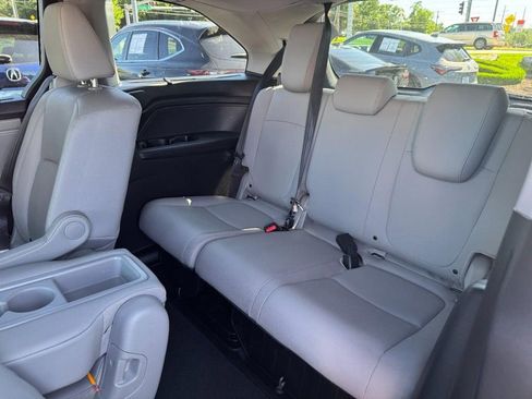 Used 2018 Honda Odyssey Touring image 14
