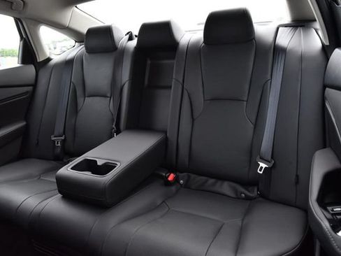 Used 2025 Honda Accord Touring image 24