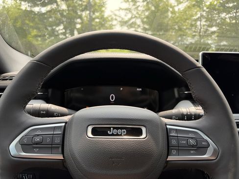 New 2026 Jeep Compass Limited AWD/4WD image 21