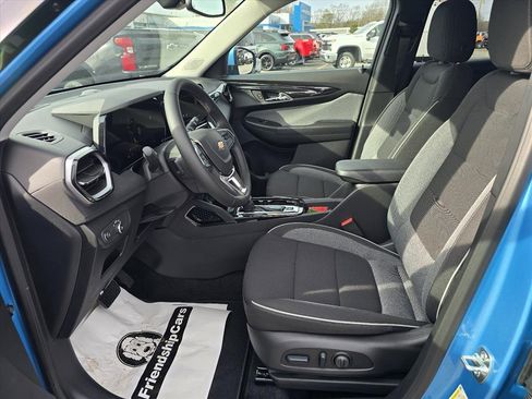 New 2026 Chevrolet TrailBlazer LT w/ Convenience Package image 9