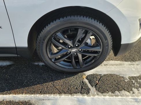 Certified 2020 Chevrolet Equinox LT w/ Sport Edition image 15