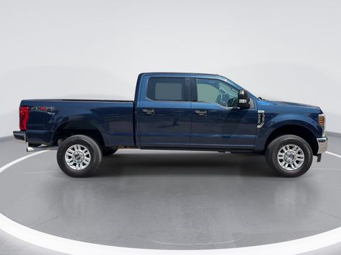 Used 2018 Ford F250 XLT AWD/4WD image 9