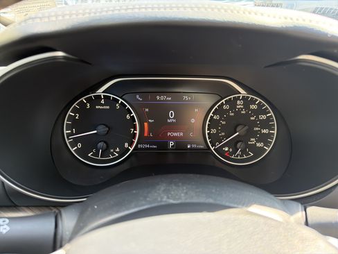 Used 2016 Nissan Maxima Platinum FWD image 21