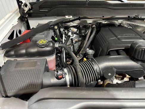 Used 2016 Chevrolet Silverado 3500 LT AWD/4WD image 23