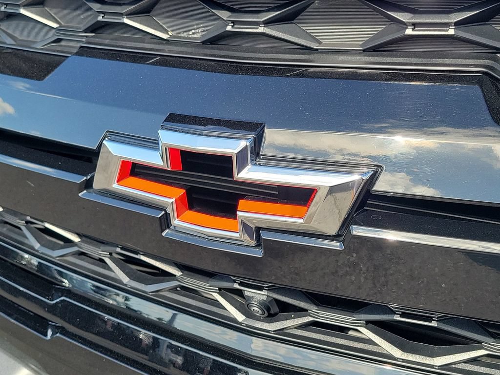 Used 2024 Chevrolet Colorado ZR2 w/ Technology Package AWD/4WD image 29