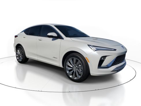 New 2026 Buick Envista Avenir image 2