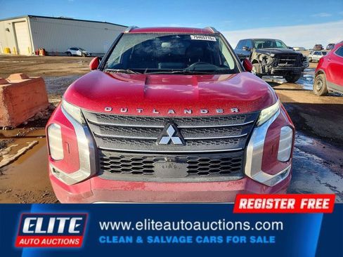 Used 2024 Mitsubishi Outlander SE image 9