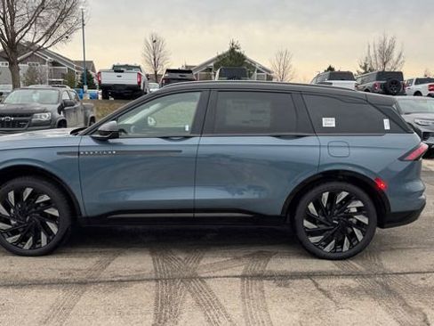 New 2026 Lincoln Nautilus Reserve w/ Jet Appearance Package image 5