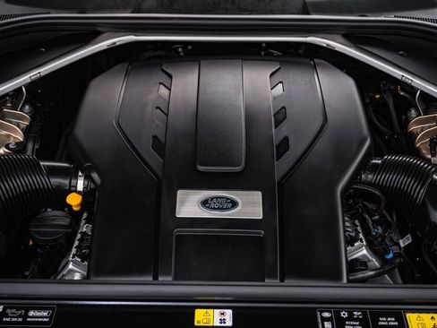 Used 2023 Land Rover Range Rover SV AWD/4WD image 40