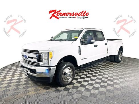 Used 2017 Ford F350 XLT image 3