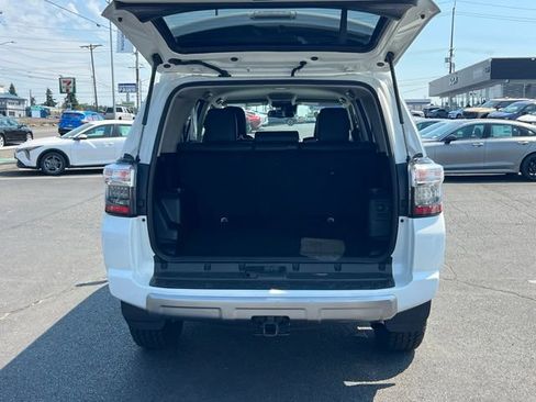 Used 2023 Toyota 4Runner TRD Off-Road Premium AWD/4WD image 10