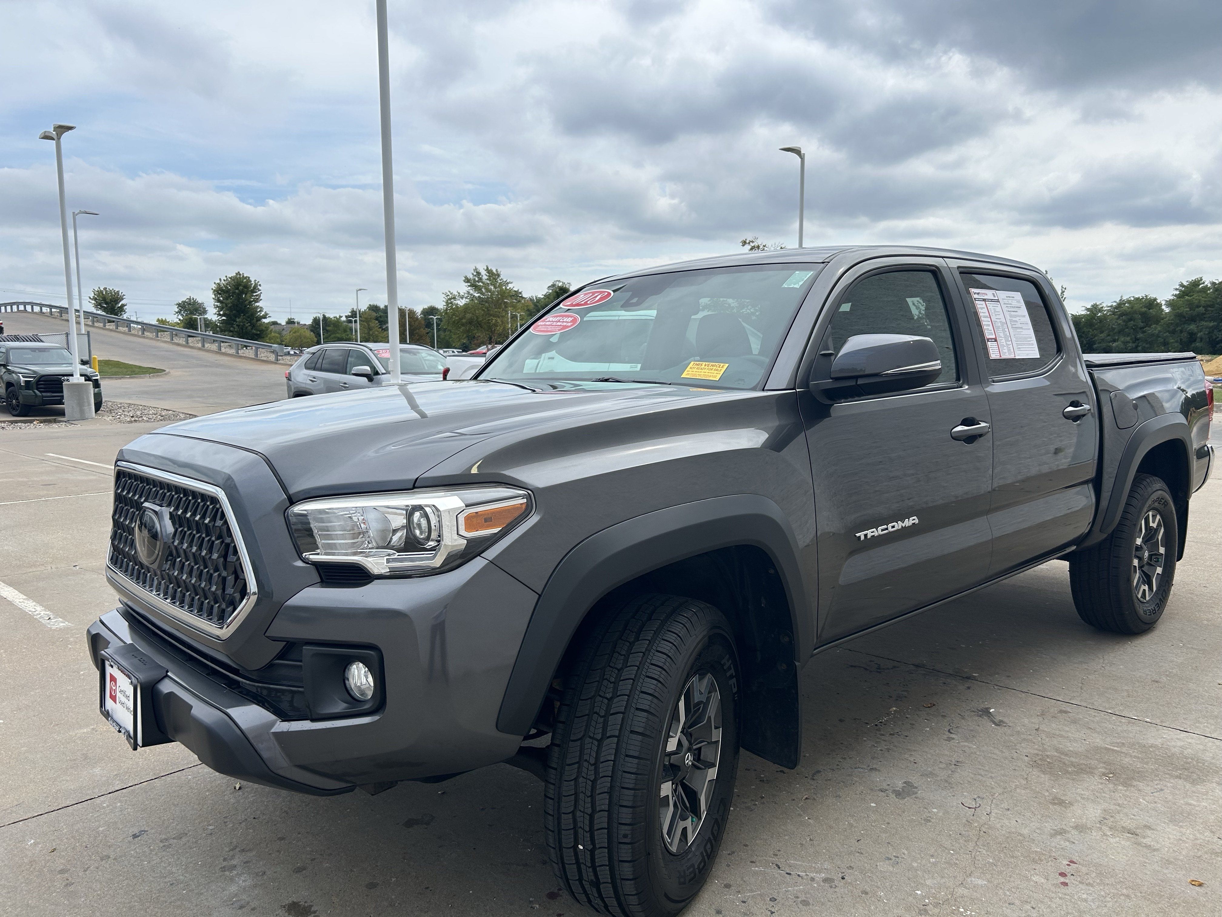 Certified 2018 Toyota Tacoma TRD Off-Road AWD/4WD image 2
