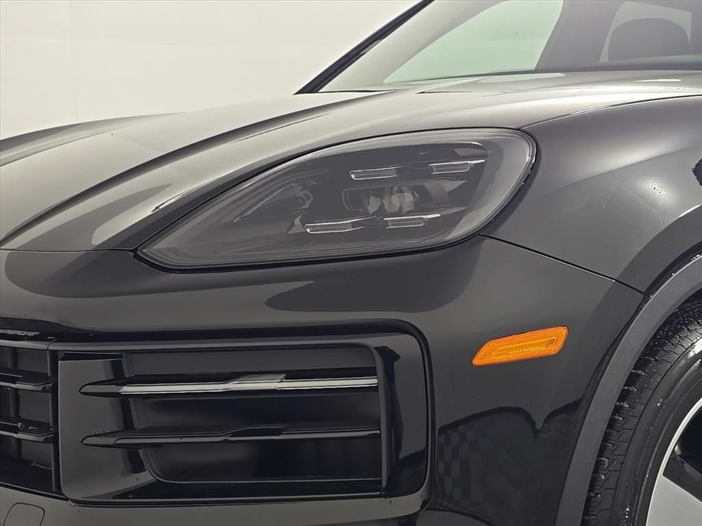 Certified 2026 Porsche Cayenne E-Hybrid AWD/4WD image 12