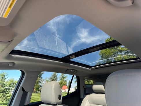 Used 2018 GMC Terrain SLE w/ Driver Convenience Package FWD image 5