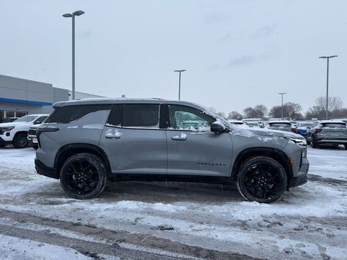 Used 2024 Chevrolet Traverse RS w/ LPO, Floor Liner Package image 4