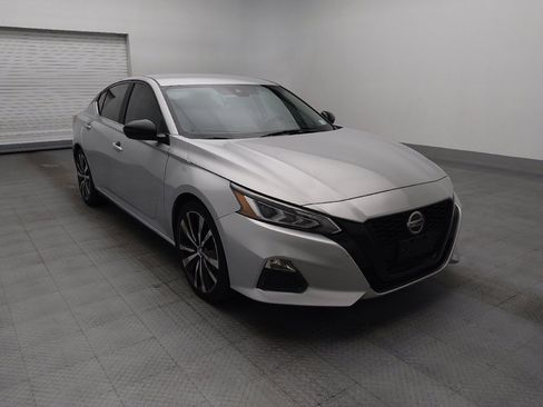 Used 2022 Nissan Altima 2.5 SR FWD image 13
