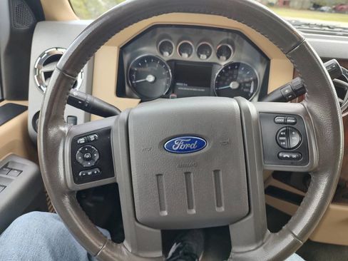 Used 2011 Ford F450 Lariat w/ Chrome Pkg image 18