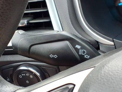 Used 2015 Ford Fusion SE FWD image 23