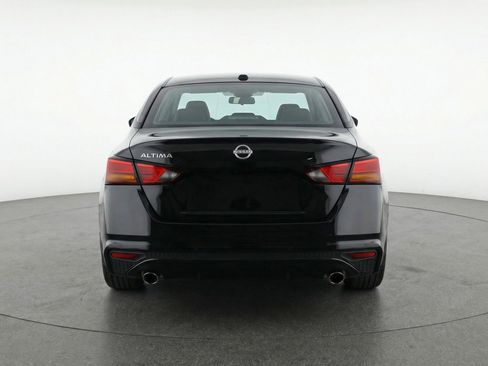 Used 2025 Nissan Altima 2.5 SV image 7