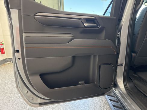 Used 2025 GMC Sierra 1500 AT4 w/ AT4 Premium Package AWD/4WD image 22