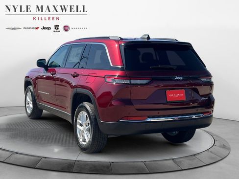 New 2026 Jeep Grand Cherokee Laredo image 14