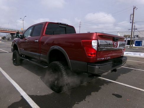 Used 2017 Nissan Titan Platinum Reserve image 8