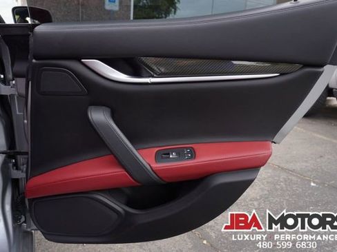 Used 2015 Maserati Ghibli image 92