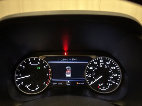 Used 2025 Nissan Sentra SR image 15