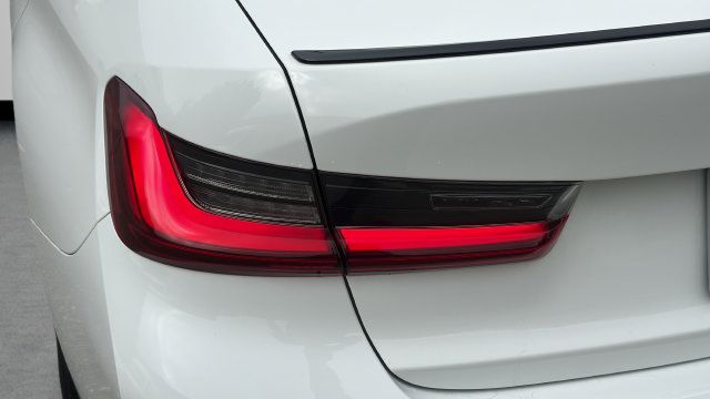 Used 2023 BMW 330i Sedan w/ M Sport Package RWD image 36