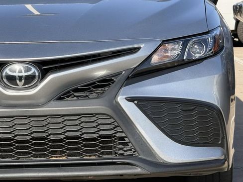 Used 2024 Toyota Camry SE FWD image 8