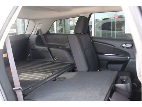 Used 2017 Dodge Journey SXT w/ Blacktop Package image 24