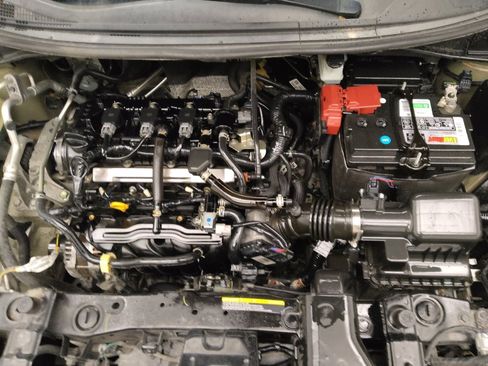 Used 2020 Nissan Versa SV image 30