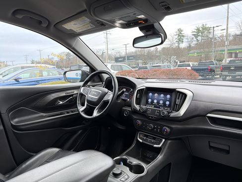 Certified 2023 GMC Terrain SLT image 16