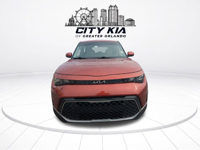 Used 2025 Kia Soul LX FWD image 9