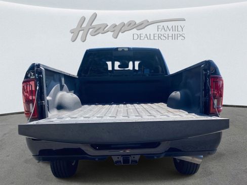 Used 2025 RAM 3500 Big Horn image 39