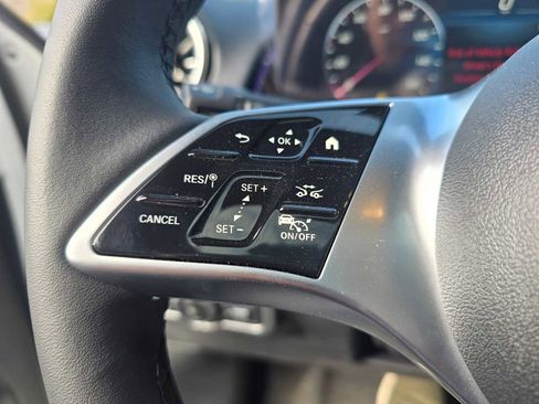 Used 2024 Mercedes-Benz GLB 250 image 36