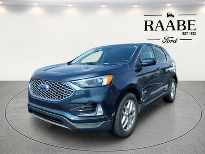 Used 2024 Ford Edge SEL w/ Convenience Package