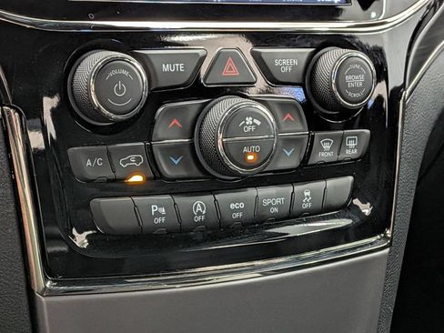 Used 2020 Jeep Grand Cherokee Limited X AWD/4WD image 24