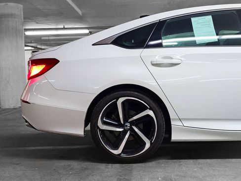 Certified 2022 Honda Accord Sport image 19