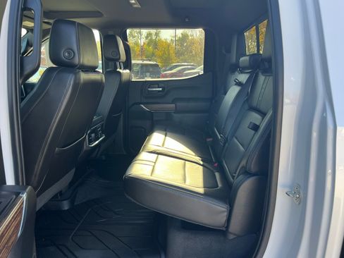 Used 2019 Chevrolet Silverado 1500 High Country w/ Z71 Off-Road Package image 17