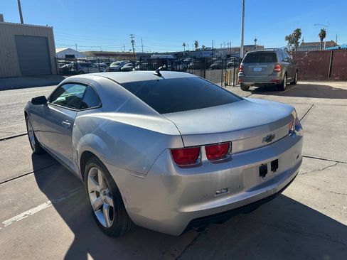 Used 2011 Chevrolet Camaro LT RWD image 4